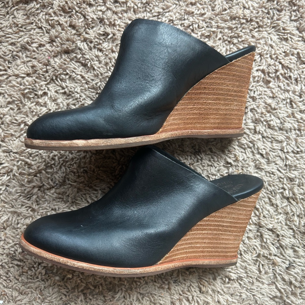 Kork-Ease Black Leather Wedge Loafers - Picture 3 of 12